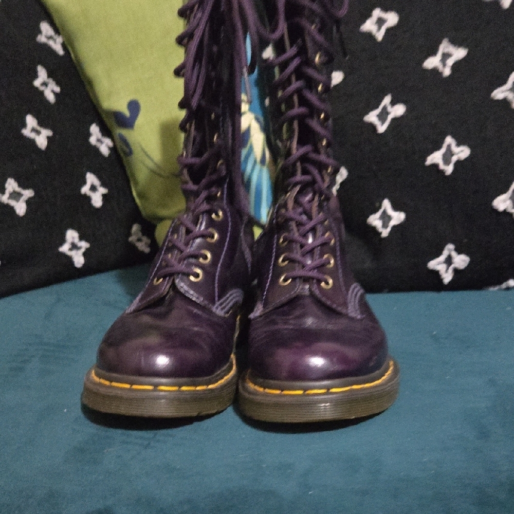 Purple 14 Eye Dr. Marten 11820 - Picture 4 of 8